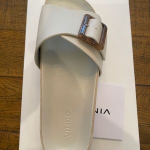 VINCE Grant Slide Sandal in Leather and Suede